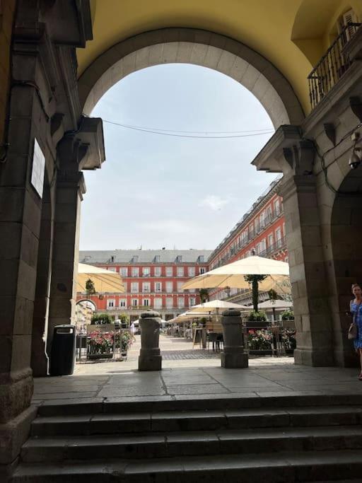 Encantador Apartamento Plaza Mayor Madrid Centro Kültér fotó