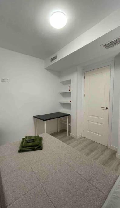 Encantador Apartamento Plaza Mayor Madrid Centro Kültér fotó